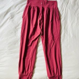 Athleta Salutation Joggers
